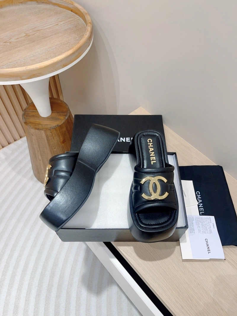 Functional Chxnxl Slippers 124174