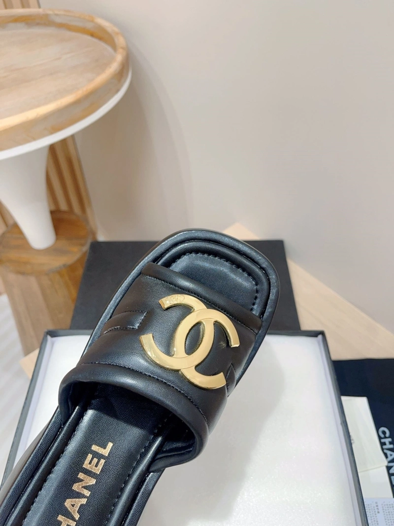 Functional Chxnxl Slippers 124174