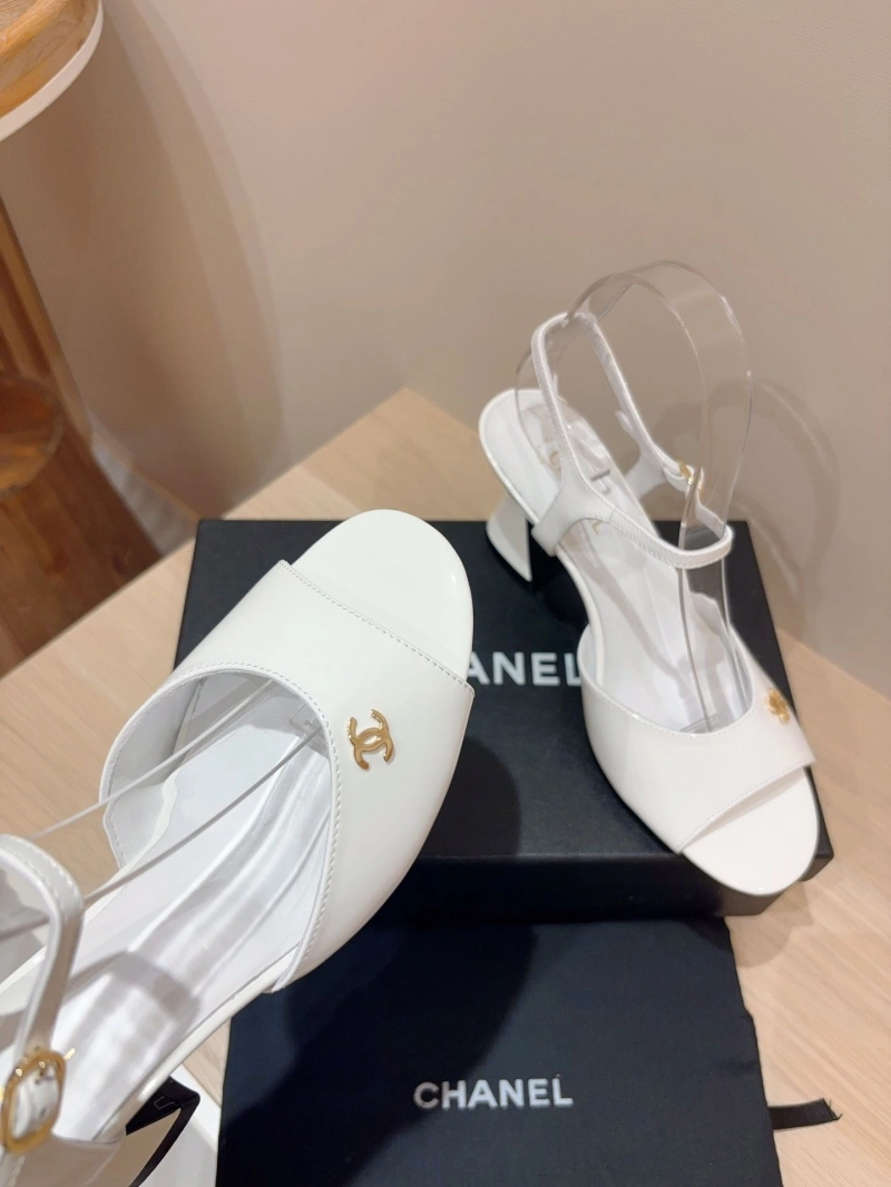 Bold Chxnxl Sandals 124418