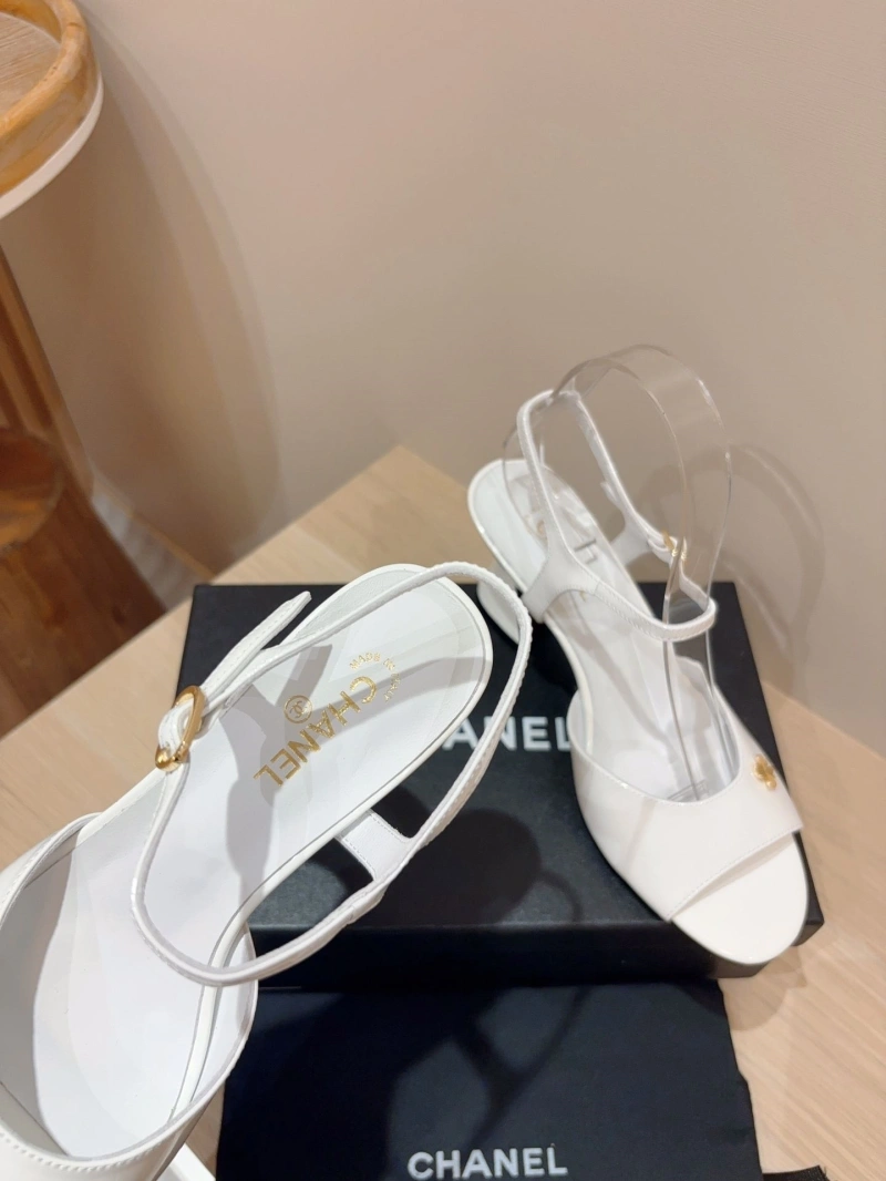 Bold Chxnxl Sandals 124418