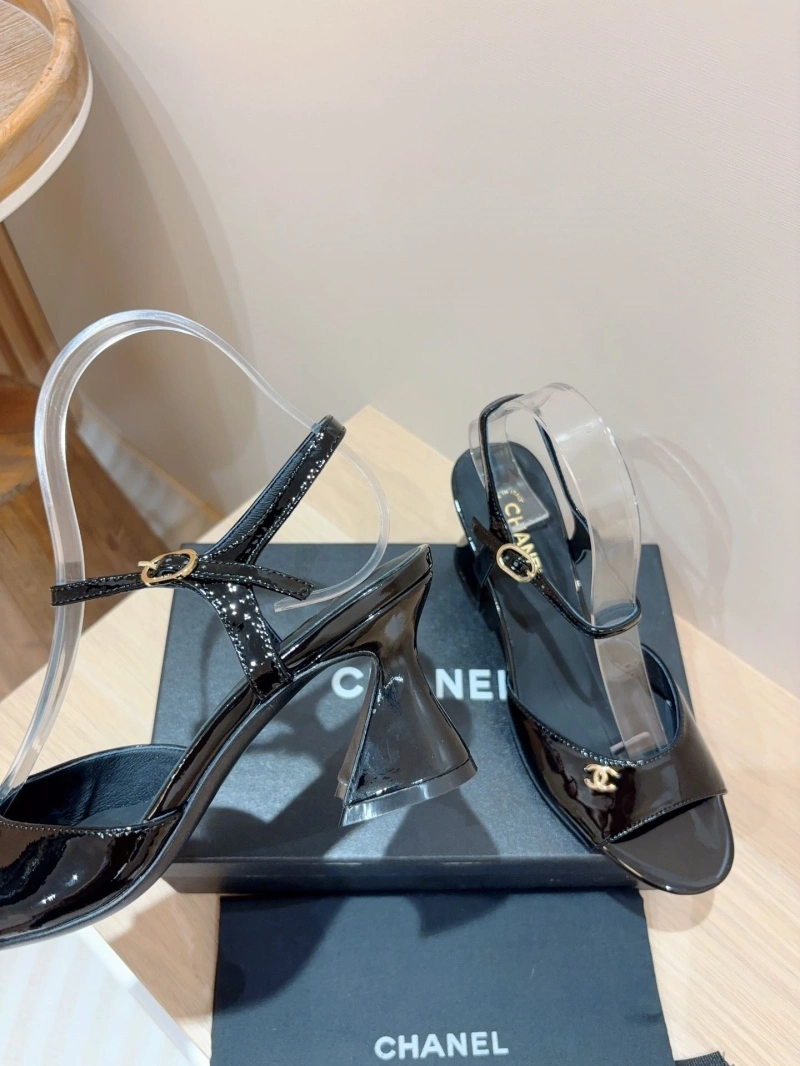 Comfortable Chxnxl Sandals 124415