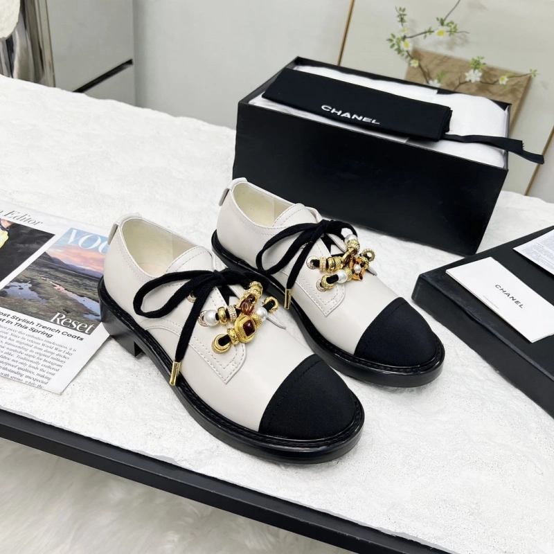 Cozy Chxnxl Leather Shoes 124510