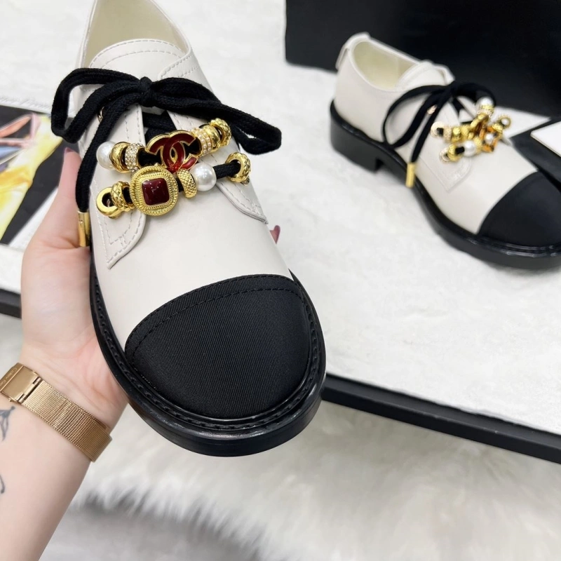 Cozy Chxnxl Leather Shoes 124510