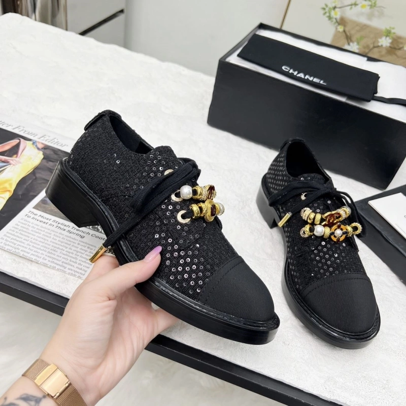 Compact Chxnxl Leather Shoes 124508