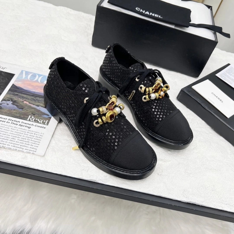 Compact Chxnxl Leather Shoes 124508