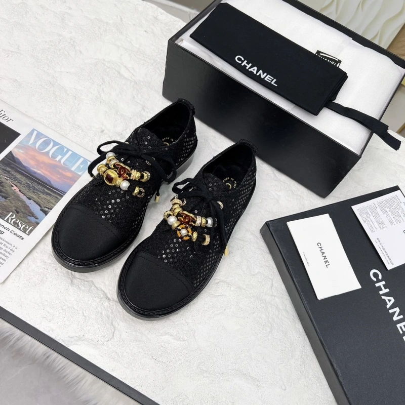 Compact Chxnxl Leather Shoes 124508
