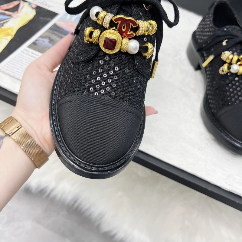 Compact Chxnxl Leather Shoes 124508