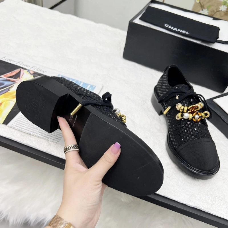 Compact Chxnxl Leather Shoes 124508