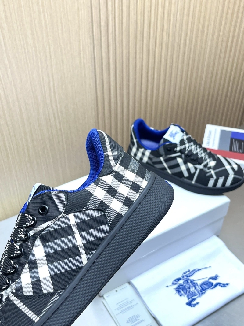 NewStyle Bxrbxrry Sneakers 115048