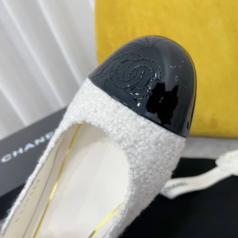 Timeless Chxnxl Flat Shoes 124739