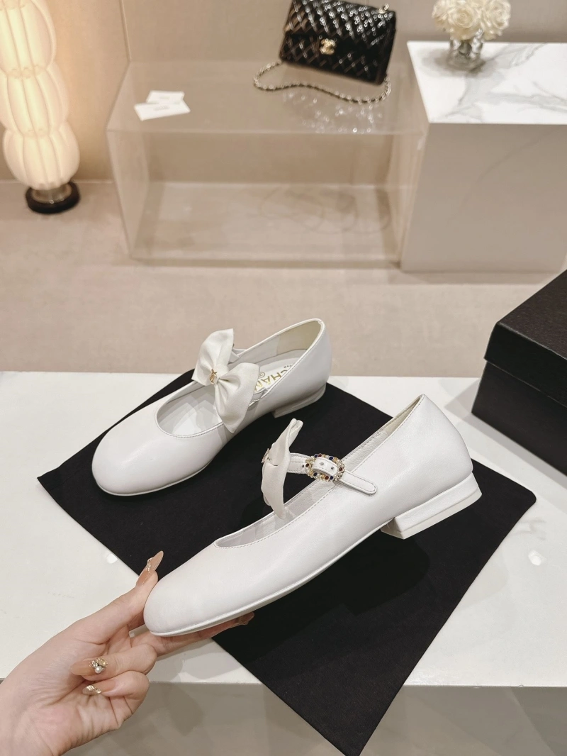 Trendsetting Chxnxl Flat Shoes 124731