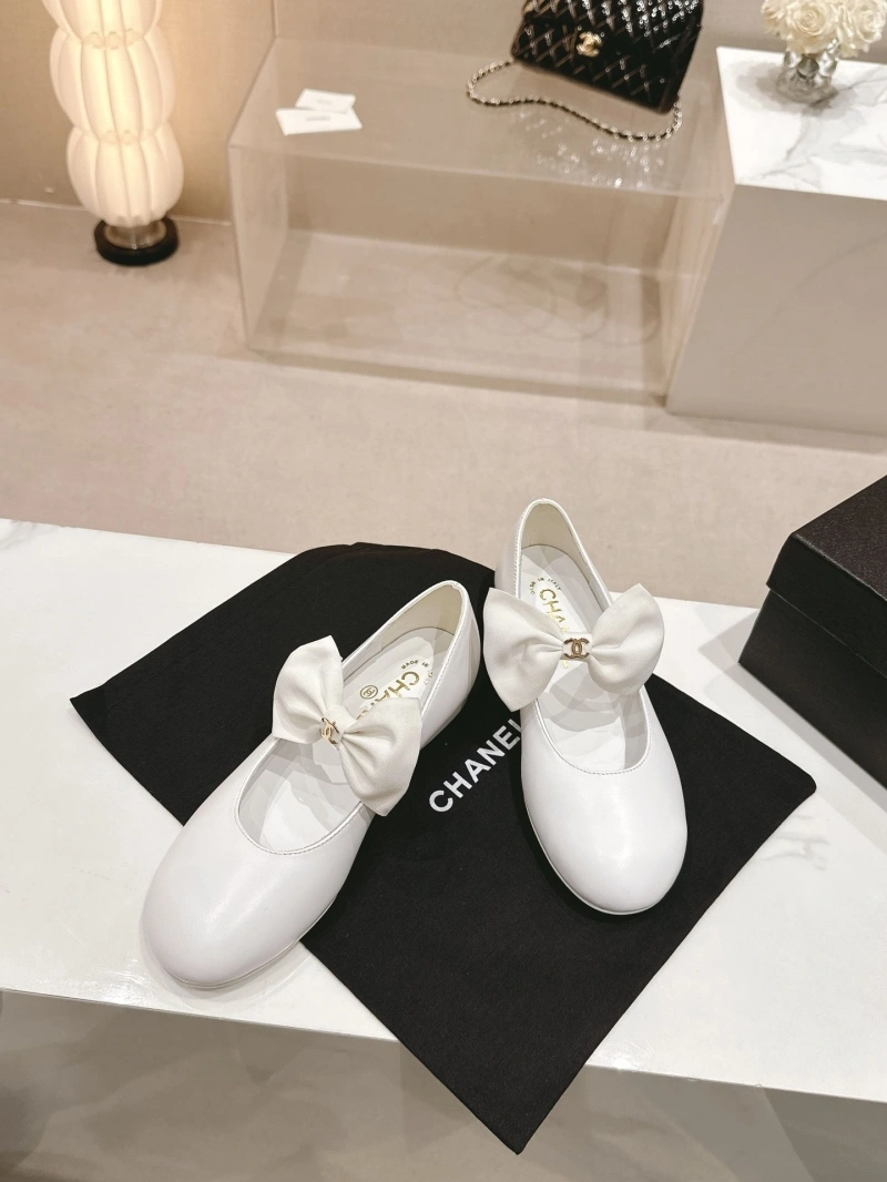 Trendsetting Chxnxl Flat Shoes 124731