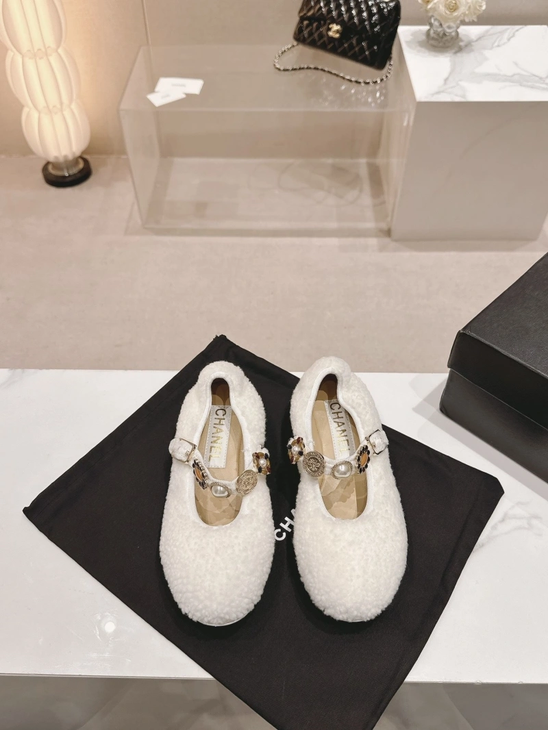 Classic Chxnxl Flat Shoes 124728