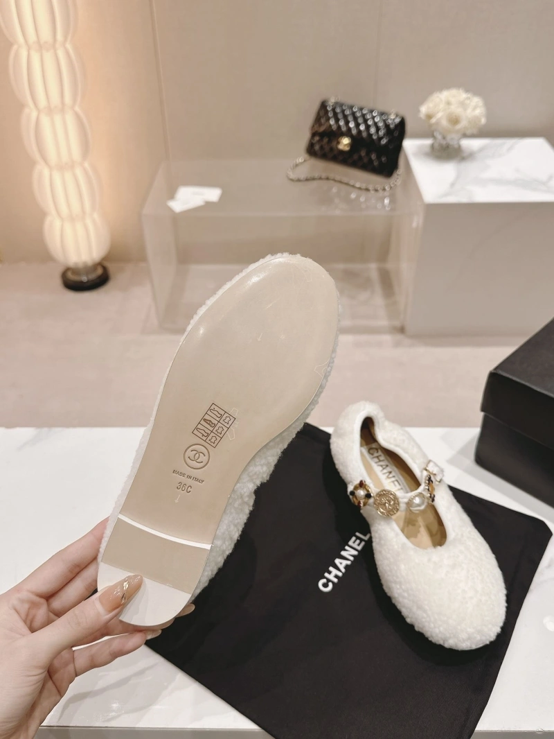 Classic Chxnxl Flat Shoes 124728