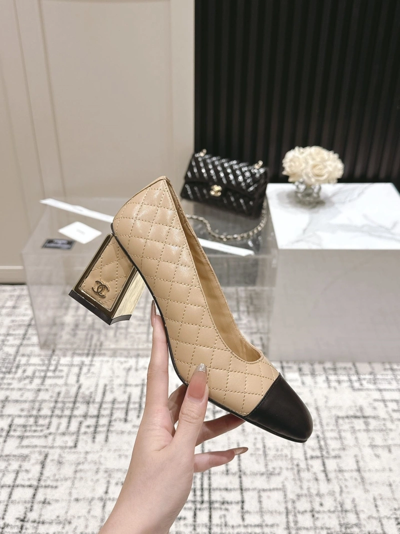 WellDesigned Chxnxl High Heels 124576