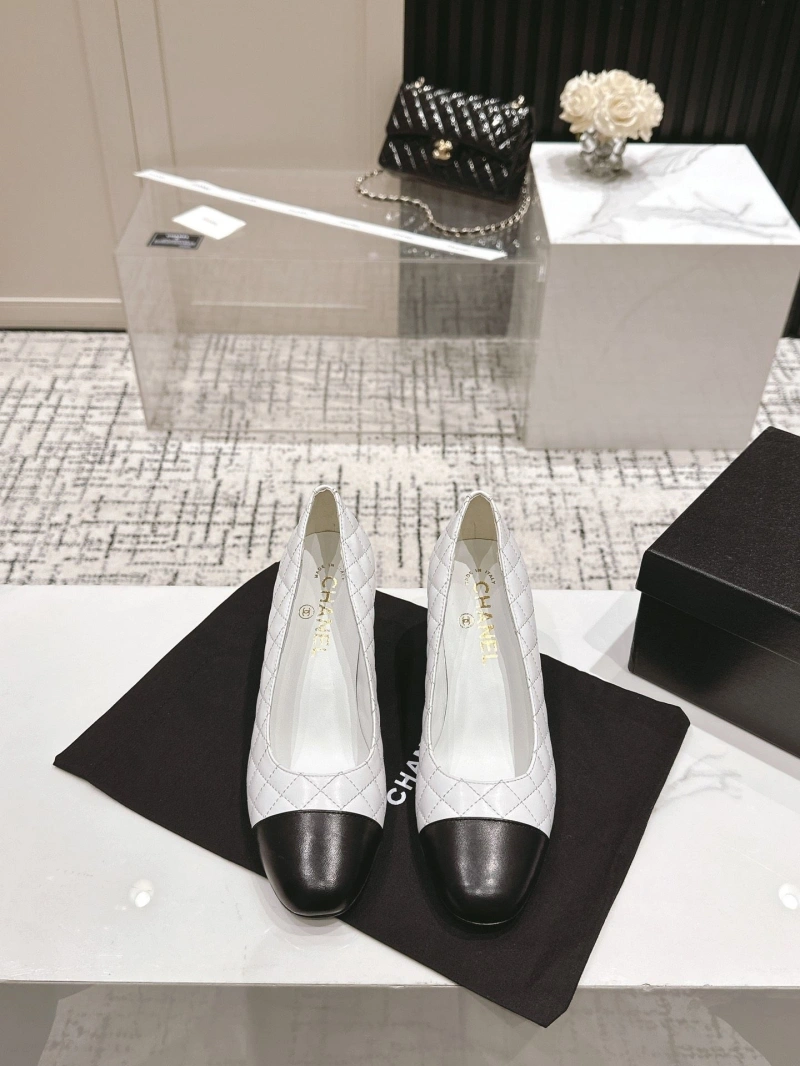 Unique Chxnxl High Heels 124570