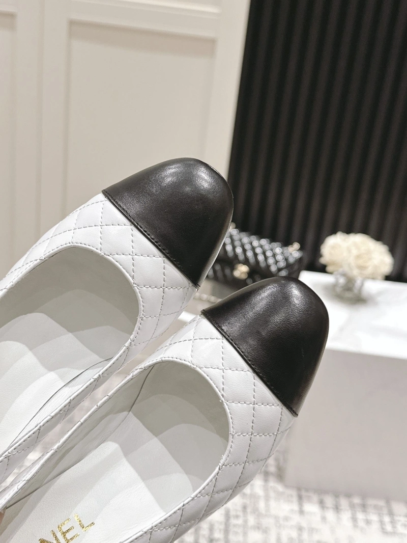 Unique Chxnxl High Heels 124570