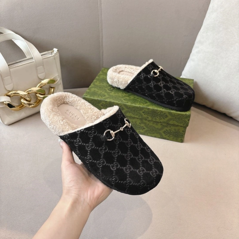 Refined Gxccx Slippers 158752