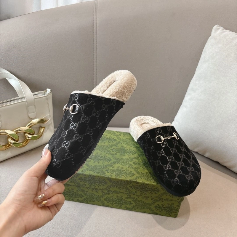 Refined Gxccx Slippers 158752