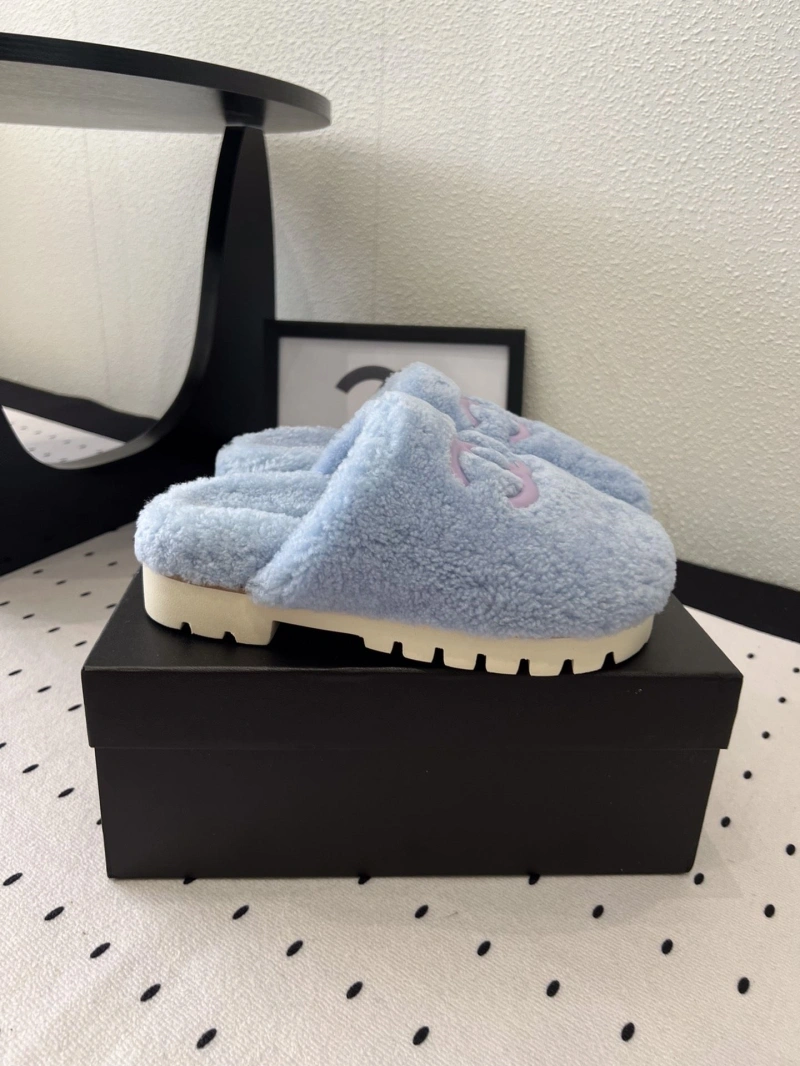 UrbanStyle Chxnxl Slippers 124162