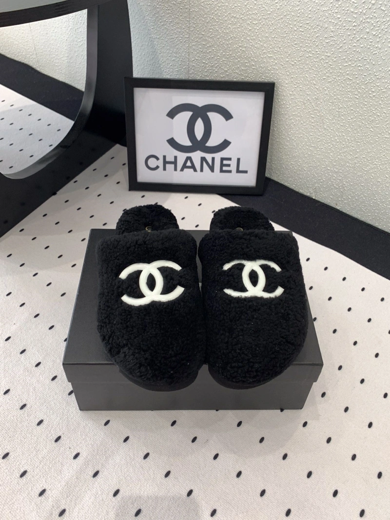 UrbanStyle Chxnxl Slippers 124163