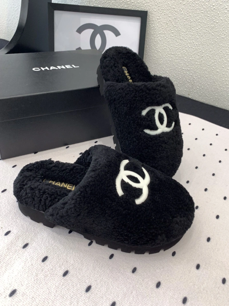 UrbanStyle Chxnxl Slippers 124163