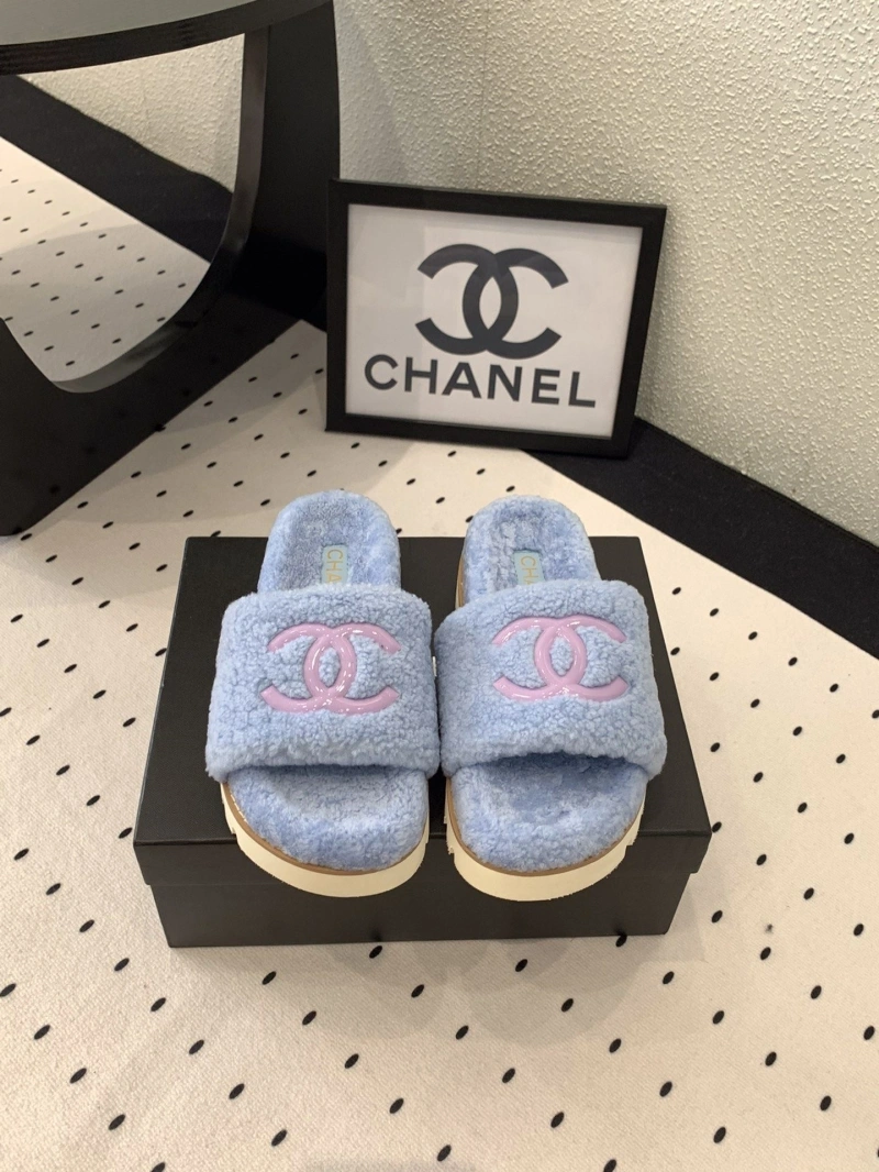 Resilient Chxnxl Slippers 124147