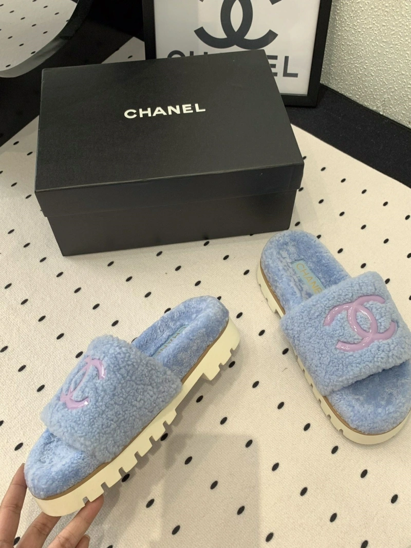 Resilient Chxnxl Slippers 124147