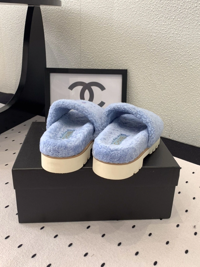 Resilient Chxnxl Slippers 124147