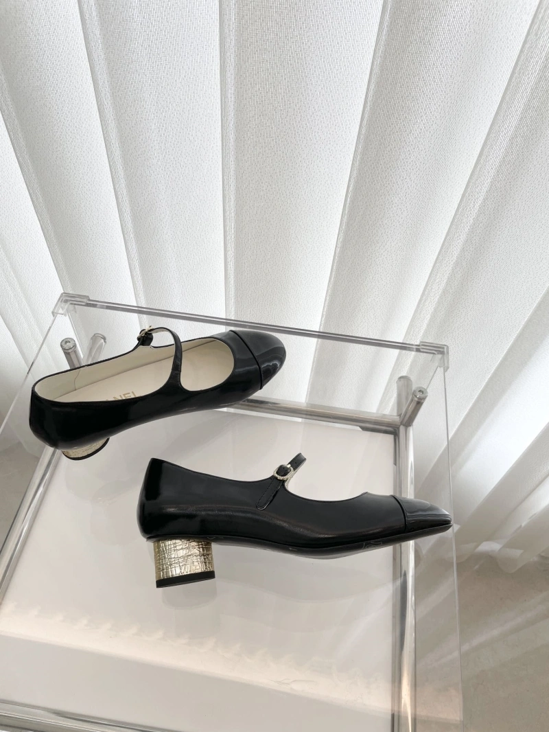 Vibrant Chxnxl Flat Shoes 124705