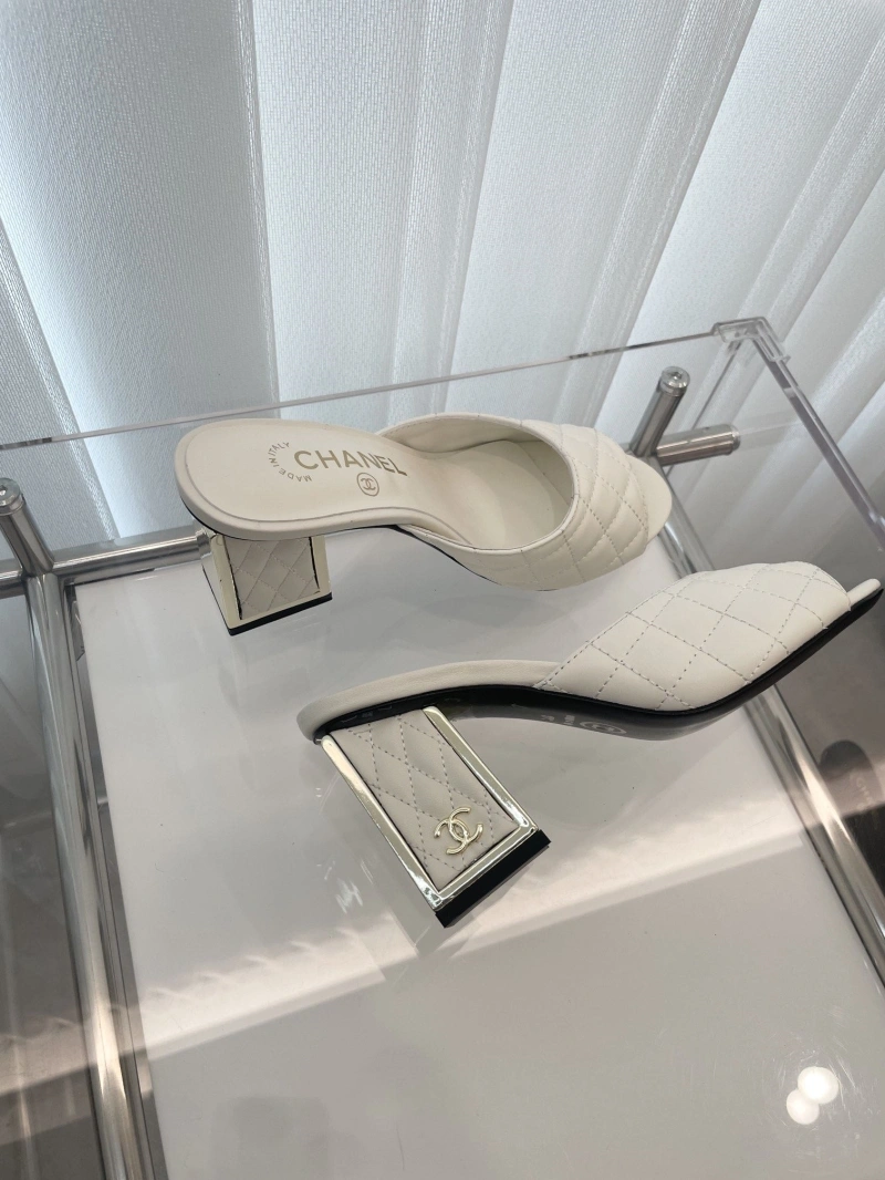 Minimalist Chxnxl Sandals 124409