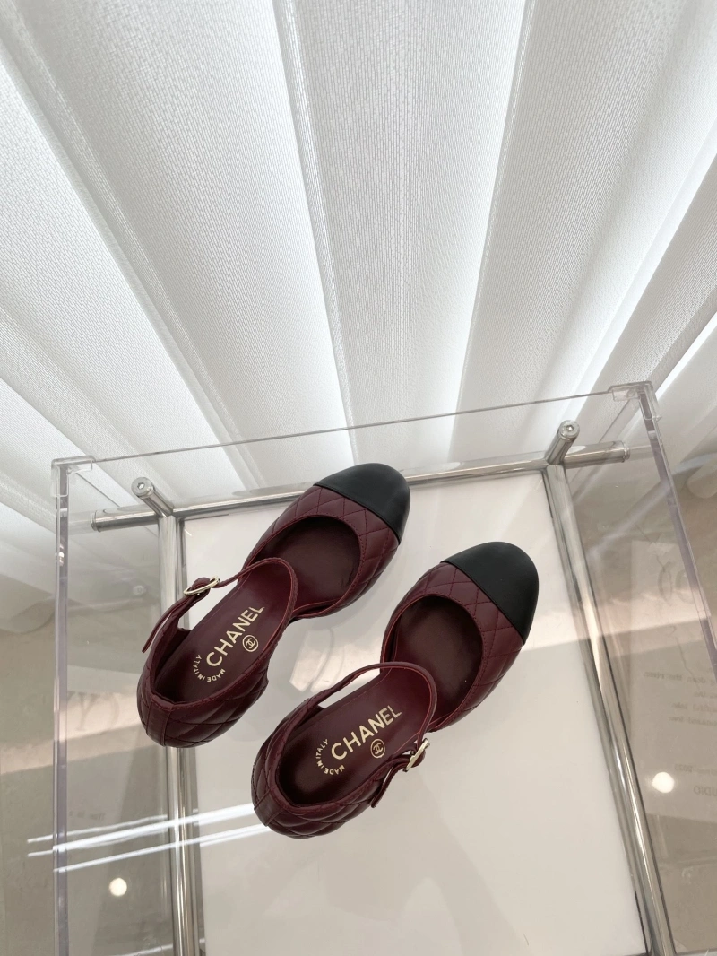 Soft Chxnxl Sandals 124403