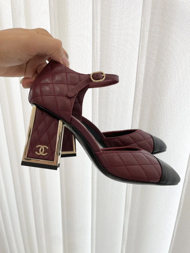 Soft Chxnxl Sandals 124403