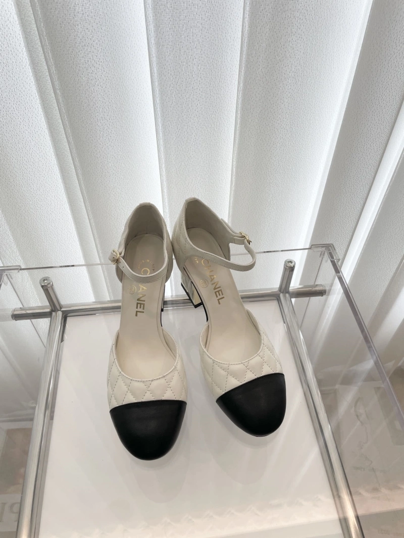 Stylish Chxnxl Sandals 124397