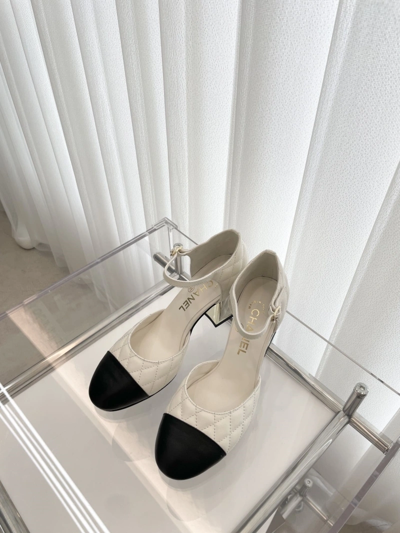 Stylish Chxnxl Sandals 124397