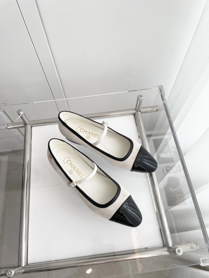 Trendy Chxnxl High Heels 124558