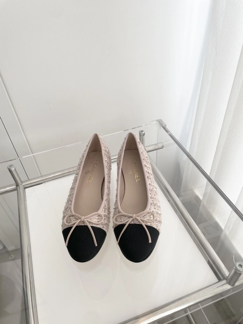 WellDesigned Chxnxl Flat Shoes 124700