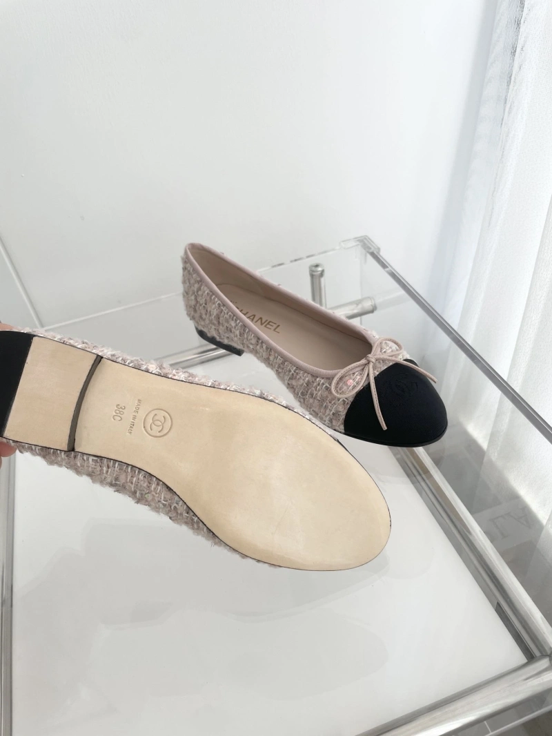 WellDesigned Chxnxl Flat Shoes 124700