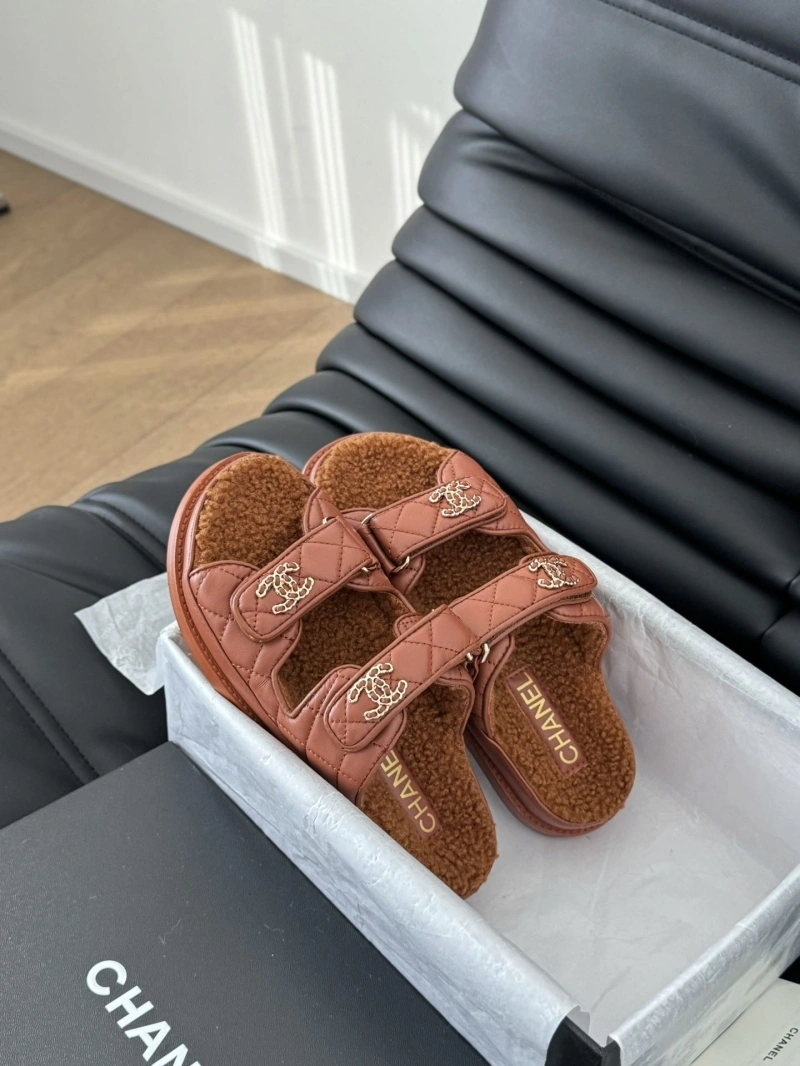 Soft Chxnxl Sandals 124391