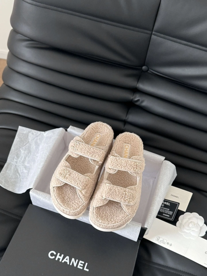 Compact Chxnxl Sandals 124384