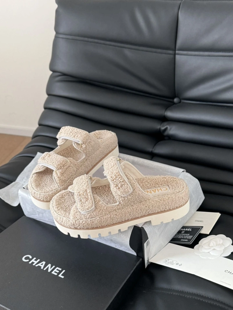 Compact Chxnxl Sandals 124384
