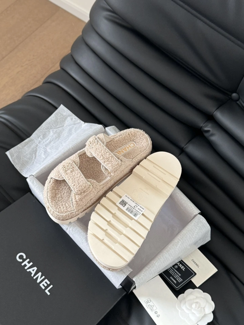 Compact Chxnxl Sandals 124384