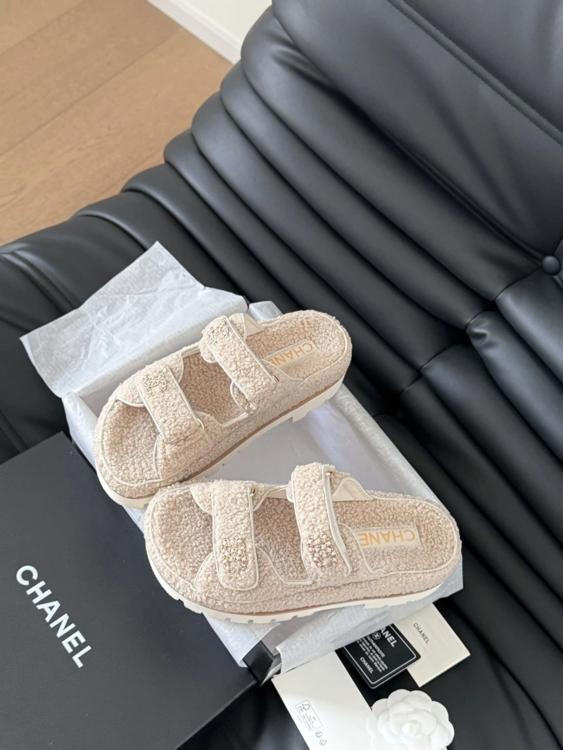 Compact Chxnxl Sandals 124384