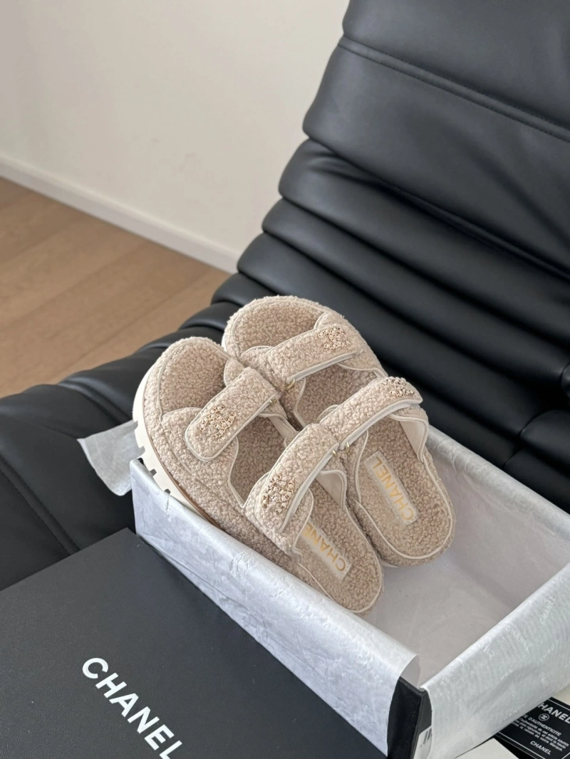 Compact Chxnxl Sandals 124384