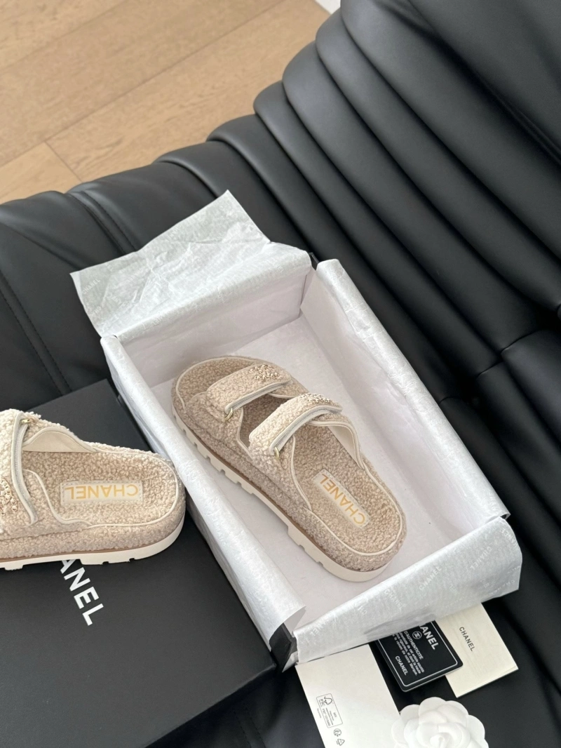 Compact Chxnxl Sandals 124384