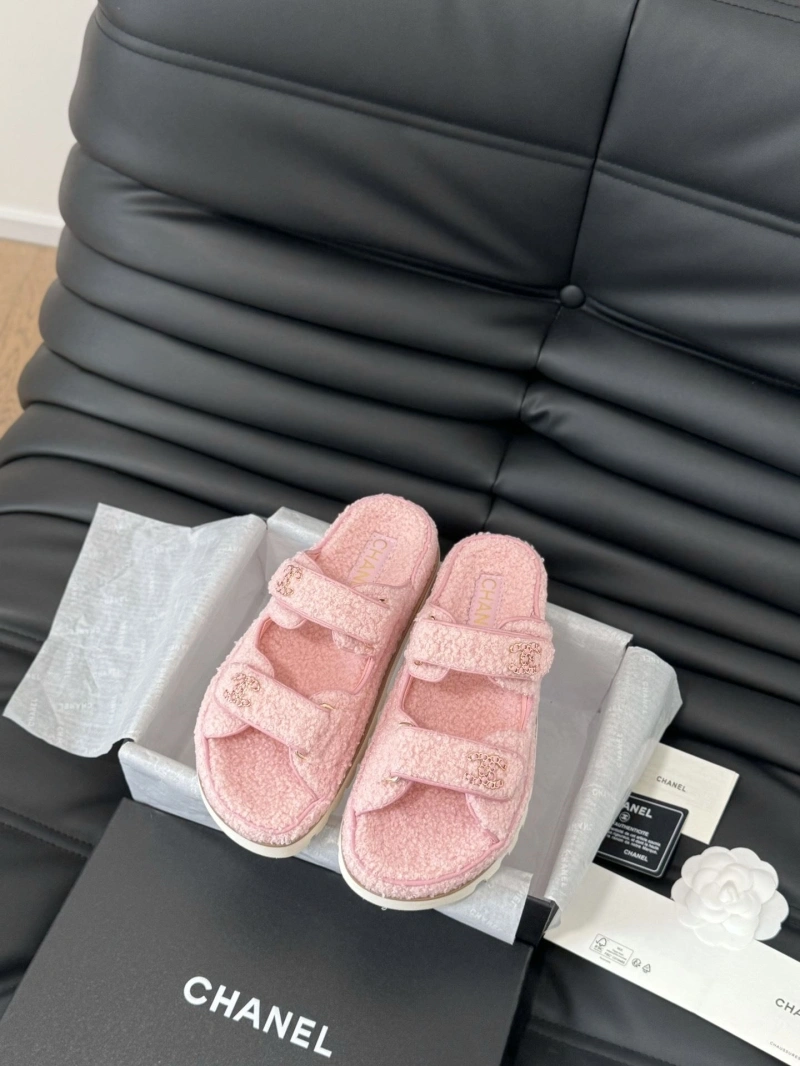 ModernLook Chxnxl Sandals 124383