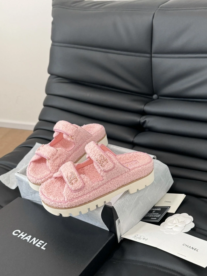 ModernLook Chxnxl Sandals 124383