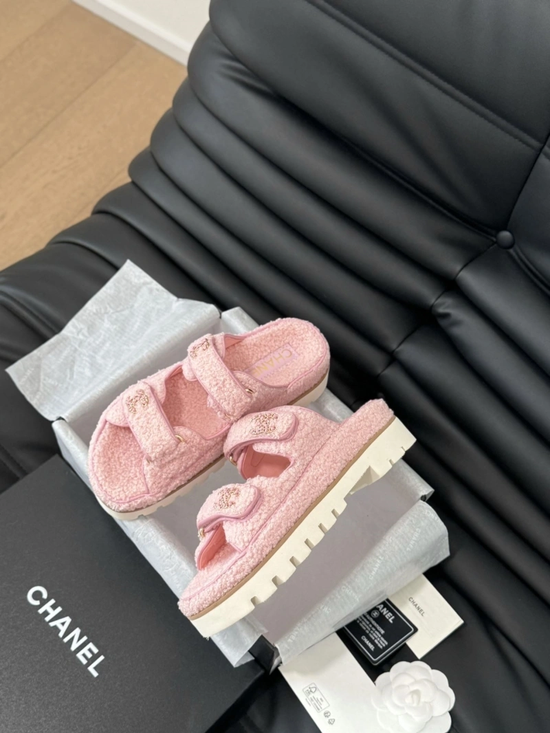 ModernLook Chxnxl Sandals 124383