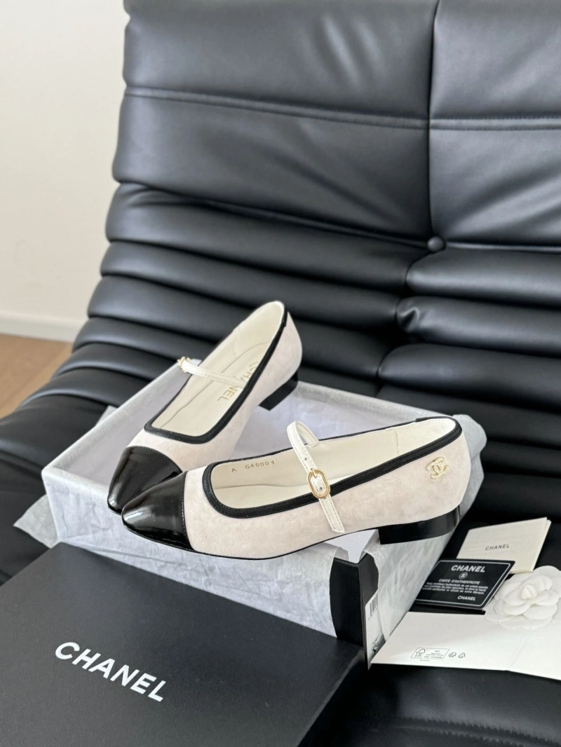 Trendy Chxnxl Flat Shoes 124694