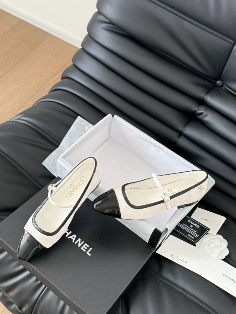 Trendy Chxnxl Flat Shoes 124694